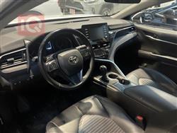 تۆیۆتا کامری